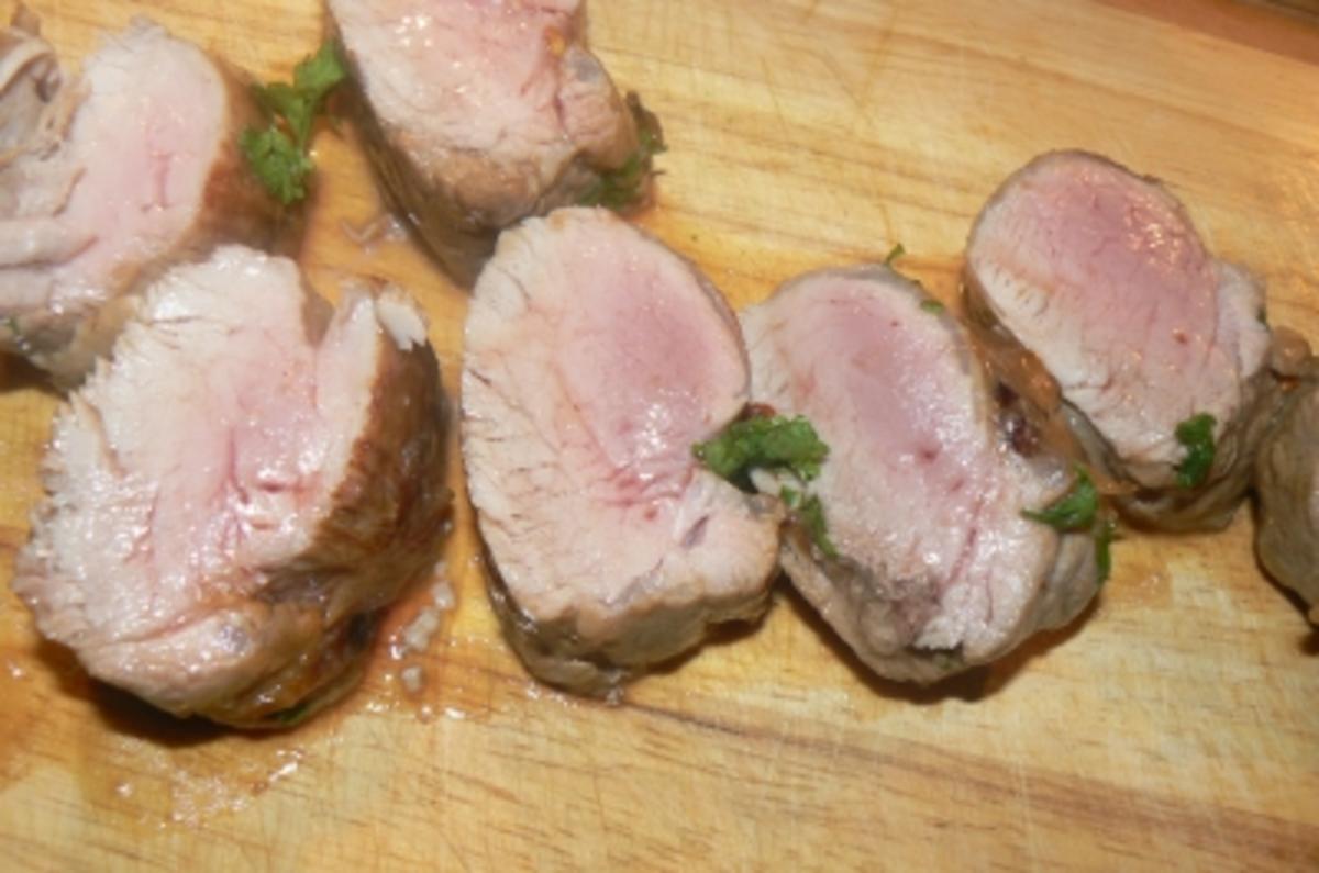 Schnelles Schweinefilet mit Champignon-Rotweinsauce - Rezept - Bild Nr. 6
