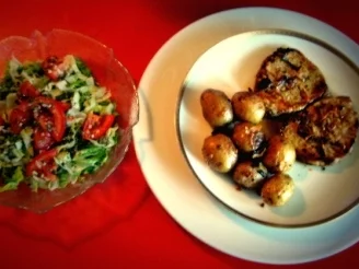 Rezept: MINUTENSTEAKS, PARISER KARTOFFELN, ROMANASALAT MINUTENSTEAKS, PARISER KARTOFFELN, ROMANASALAT - Rezept