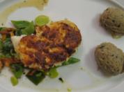Kabeljau mit Pestokruste mit Sommergemüse, Oliven-Kartoffelpüree und Weißweinsoße - Rezept