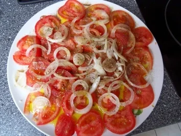 Rezept: Spanischer Tomatensalat Spanischer Tomatensalat - Rezept