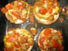 Mit Tomate gefüllte Champignons - Rezept