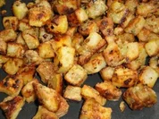 Kartoffelwürfelchen mit Kräutergremolata - Rezept