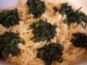 Rezept: Nudelauflauf mit Geflügel Bild Nr. 4 Nudelauflauf mit Geflügel - Rezept - Bild Nr. 4