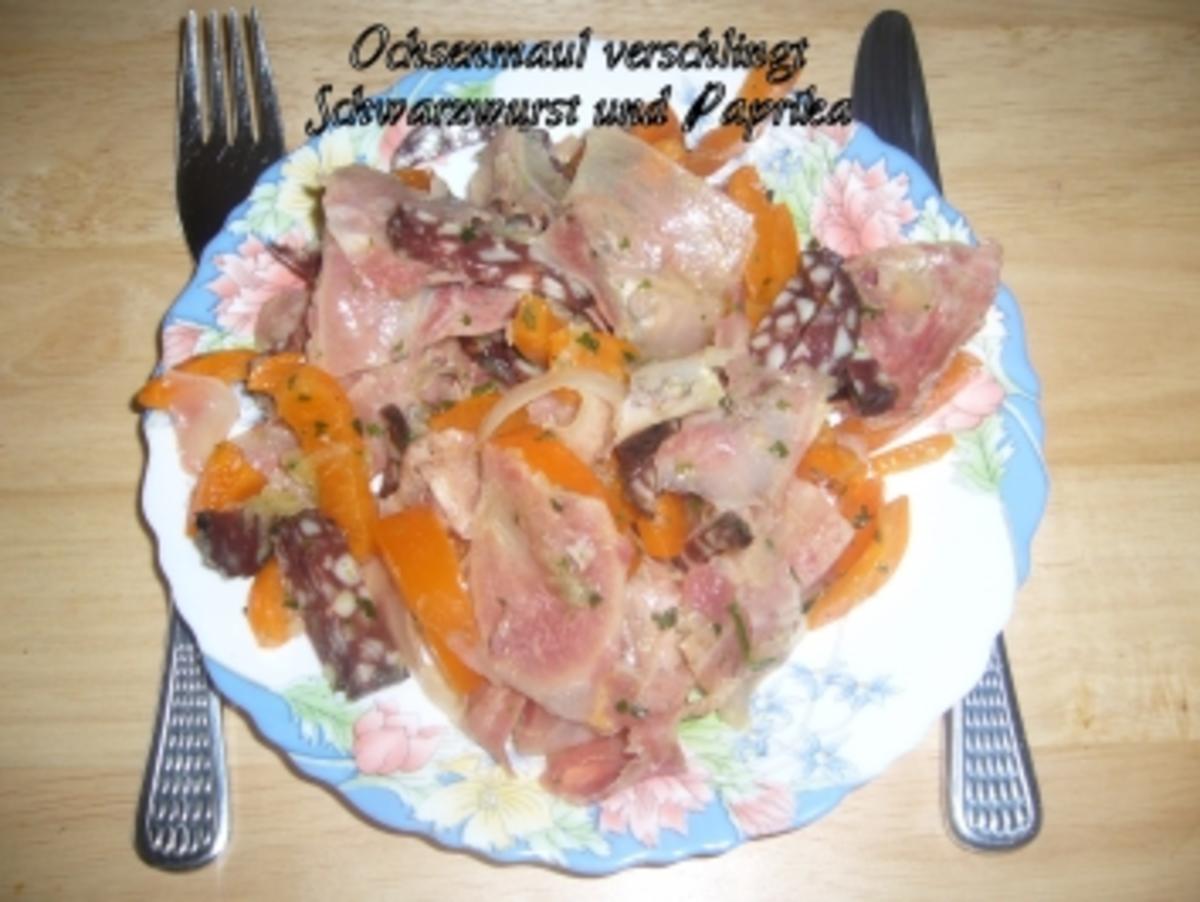 Abendessen: Ochsenmaul verschlingt Schwarzwurst und Paprika - Rezept