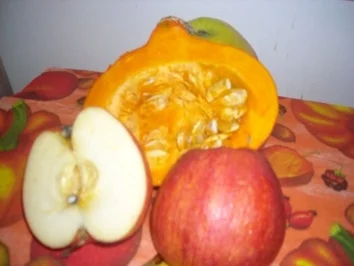 Kürbissuppe mit Apfelwürfel - Rezept - Bild Nr. 2