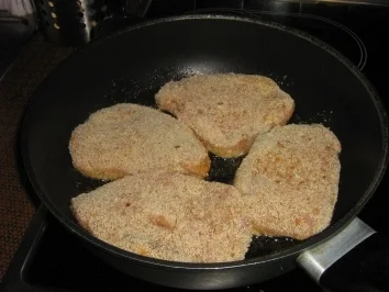 Cordon Bleu mit Tagliatelle in Champignon-Sauce - Rezept - Bild Nr. 3