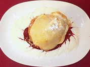 Mit Marzipan gefüllte Birnen im Schlafrock - Rezept