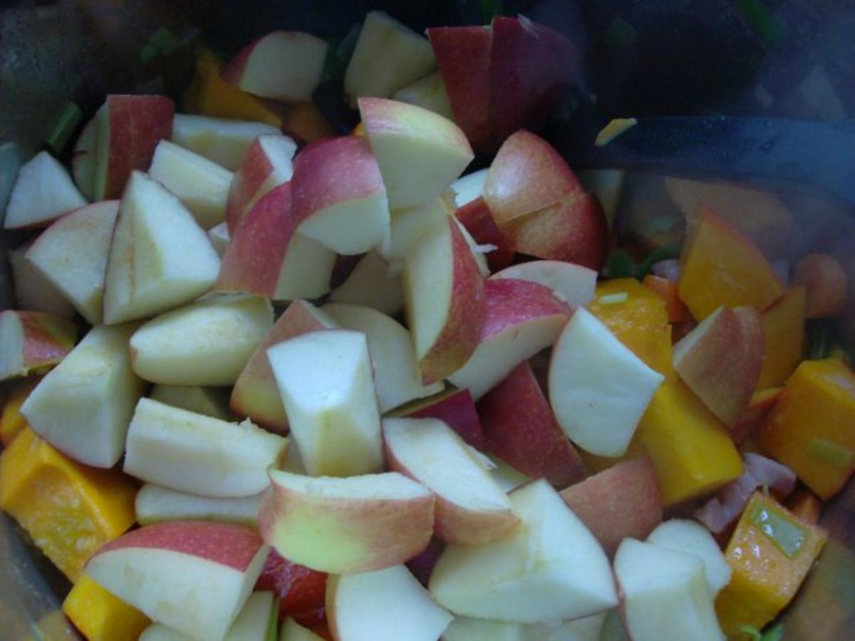 Kürbissuppe mit Äpfel und Birnen - Rezept - Bild Nr. 6