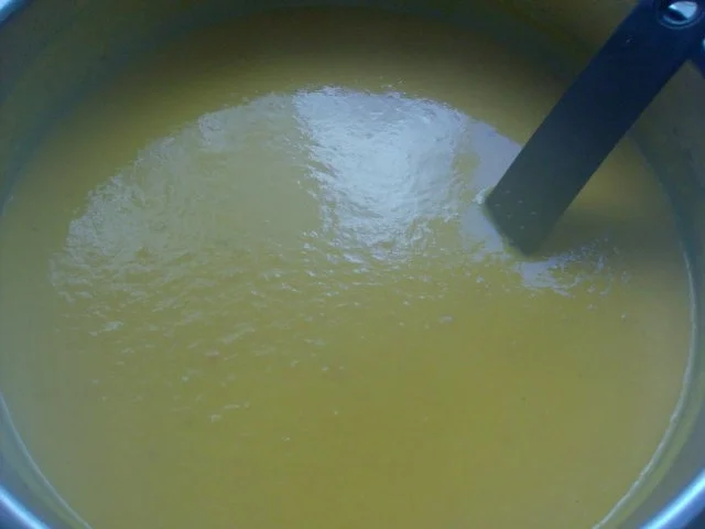 Rezept: Kürbissuppe mit Äpfel und Birnen Bild Nr. 8 Kürbissuppe mit Äpfel und Birnen - Rezept - Bild Nr. 8