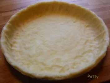 Rezept: Spinat-Quiche mit Halloumi und Pinienkernen Bild Nr. 2 Spinat-Quiche mit Halloumi und Pinienkernen - Rezept - Bild Nr. 2