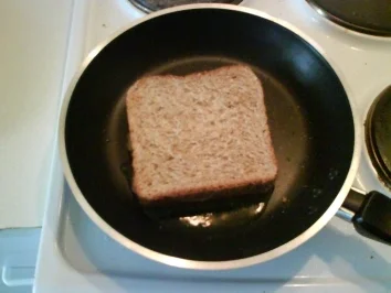 Rezept: Frühstück: Croque-Madame(Französischer Toast) Bild Nr. 3 Frühstück: Croque-Madame(Französischer Toast) - Rezept - Bild Nr. 3