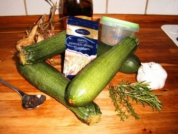 Rezept: Eingelegte Zucchini mit Knobi Bild Nr. 2 Eingelegte Zucchini mit Knobi - Rezept - Bild Nr. 2