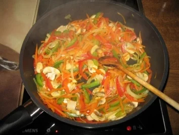 Pikanter Käsestrudel - Rezept - Bild Nr. 2