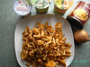 Rezept: Maispuffer mit Pfifferlingen Bild Nr. 2 Maispuffer mit Pfifferlingen - Rezept - Bild Nr. 2