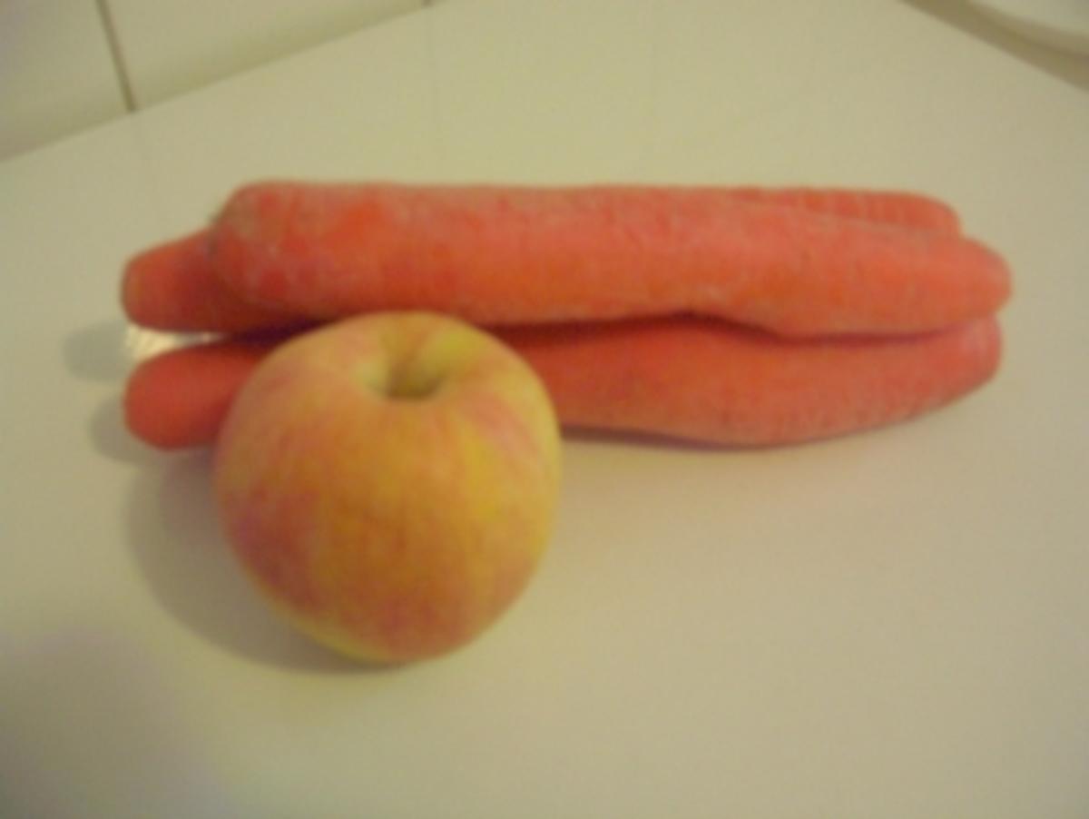 Möhrenrohkost mit Apfel und Pistazien - Rezept - Bild Nr. 2