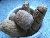 Pizzakatzes Roggenbrötchen - Rezept