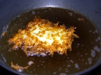 Kartoffelpuffer mit Räucherlachs und Sahnemeerrettich - Rezept - Bild Nr. 6