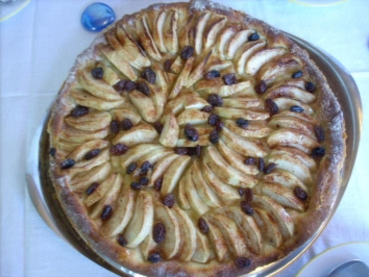 Oma Liesel&amp;#39;s altdeutscher Zwetschgen,-u. Apfelkuchen - Rezept - kochbar.de