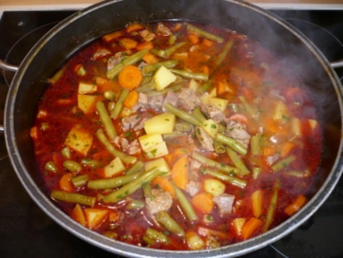 Geschmortes Lammfleisch Mit Grünen Bohnen Und Tomaten — Rezepte Suchen