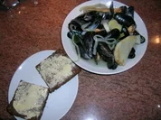 Rezept: Muscheln (Rheinische Art) denn ... heute ist Freitag und somit Fischtag Muscheln (Rheinische Art) denn ... heute ist Freitag und somit Fischtag - Rezept