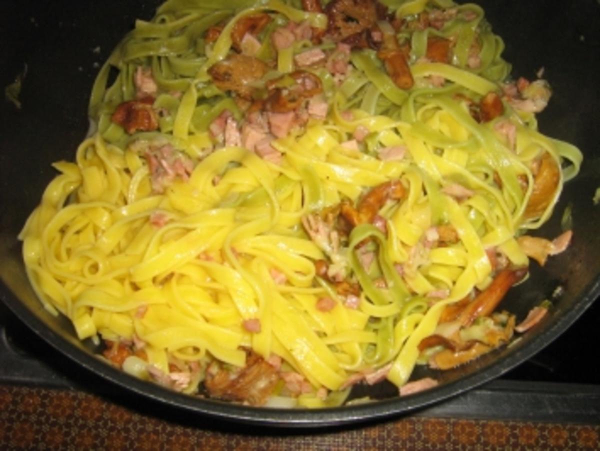 Pfifferling-Fettucine mit Mozarella - Rezept - Bild Nr. 6