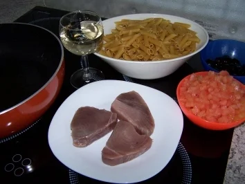 Frischer Thunfisch zu Penne Lisce - Rezept - Bild Nr. 2