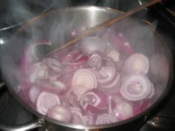 Fisch: Pangasiusfilet auf roten Zwiebeln - Rezept - Bild Nr. 2