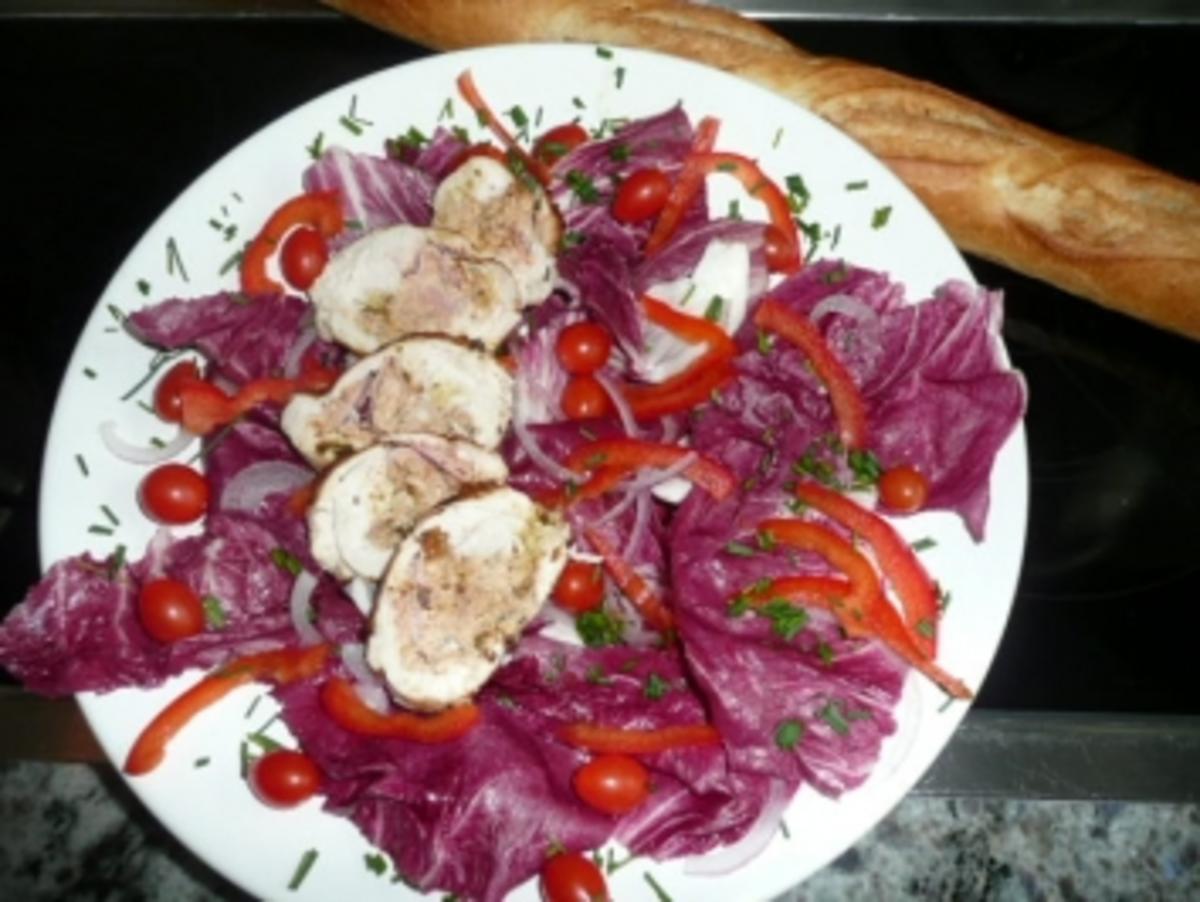 Bilder für BEILAGE/SALAT:Gefülltes Hähnchenbrustfilet mit Thunfischcreme zu Salat - Rezept