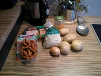 Rezept: "HAUPTGERICHT" Sauerkraut mit Fleischkäse und Kartoffelbrei Bild Nr. 2 "HAUPTGERICHT" Sauerkraut mit Fleischkäse und Kartoffelbrei - Rezept - Bild Nr. 2