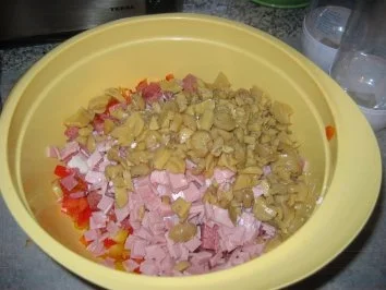 Rezept: Pizzabrötchen Bild Nr. 2 Pizzabrötchen - Rezept - Bild Nr. 2