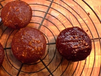 Rezept: Schoko-Muffins mit Smarties Bild Nr. 4 Schoko-Muffins mit Smarties - Rezept - Bild Nr. 4