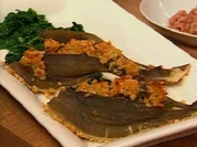 Rezept: Gefüllte Scholle mit Blattspinat, Zitrone, Krabben, und Croutons Gefüllte Scholle mit Blattspinat, Zitrone, Krabben, und Croutons - Rezept