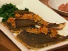 Gefüllte Scholle mit Blattspinat, Zitrone, Krabben, und Croutons - Rezept