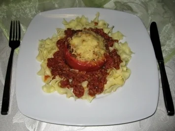 Fleischtomaten mit Hackfüllung - Rezept