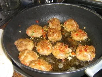 Rezept: Mini-Frikadellen Bild Nr. 8 Mini-Frikadellen - Rezept - Bild Nr. 8