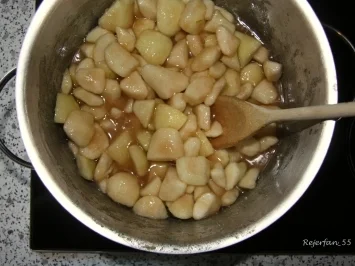 Rezept: Birnenkonfitüre mit kandiertem Ingwer und Schuss Bild Nr. 3 Birnenkonfitüre mit kandiertem Ingwer und Schuss - Rezept - Bild Nr. 3