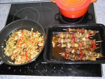 Rindsschaschlik ungarisch mit Wedges - Rezept - Bild Nr. 9