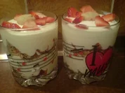 Dessert "Erdbeer-Vanille-Dessert" - Rezept