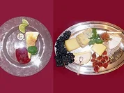 Halb gefrorene Limonen-Mascarponetarte und Käseplatte mit Brot - Rezept