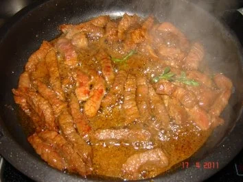 Fleisch : Scharfes Rindergeschnetzeltes mit Zuccini - Rezept - Bild Nr. 7