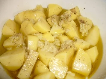 Hähnchenschenkel auf dem Backblech - Rezept - Bild Nr. 2