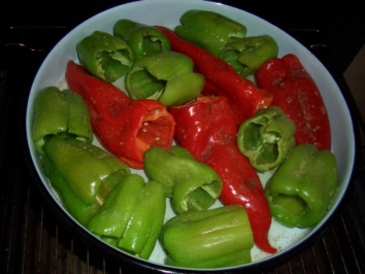 Gebackene Schmand-Paprika (bosnisch) - Rezept - kochbar.de