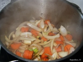 Schweinelachsbraten mit Backpflaumen und Aprikosen - Rezept - Bild Nr. 4