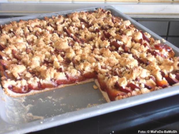 Zwetschgen-Datschi mit Zimtstreuseln - Rezept - kochbar.de