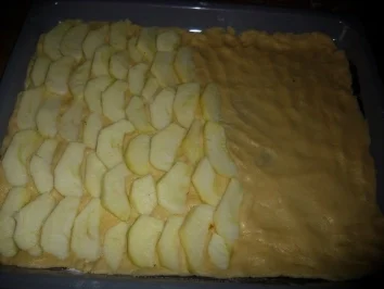 Backwerk: einfacher Obstkuchen vom Blech - Rezept - Bild Nr. 2