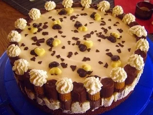 Eierlikör - Sahne - Torte - Rezept