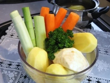 Rezept: Kartoffelsuppe - stückig ... Bild Nr. 2 Kartoffelsuppe - stückig ... - Rezept - Bild Nr. 2