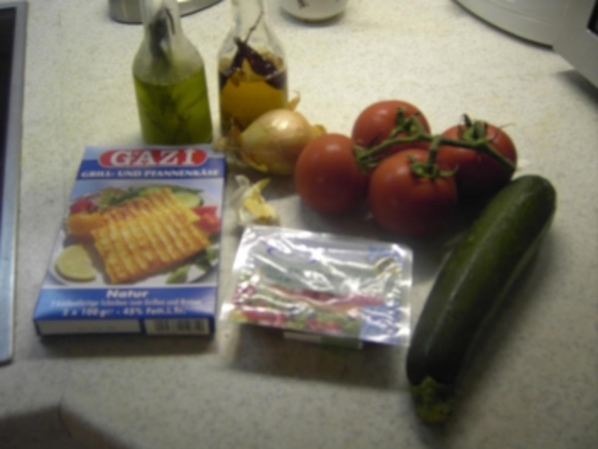 Vorspeisen - Grillkäse mit Tomaten-Zucchini-Gemüse - Rezept - Bild Nr. 2