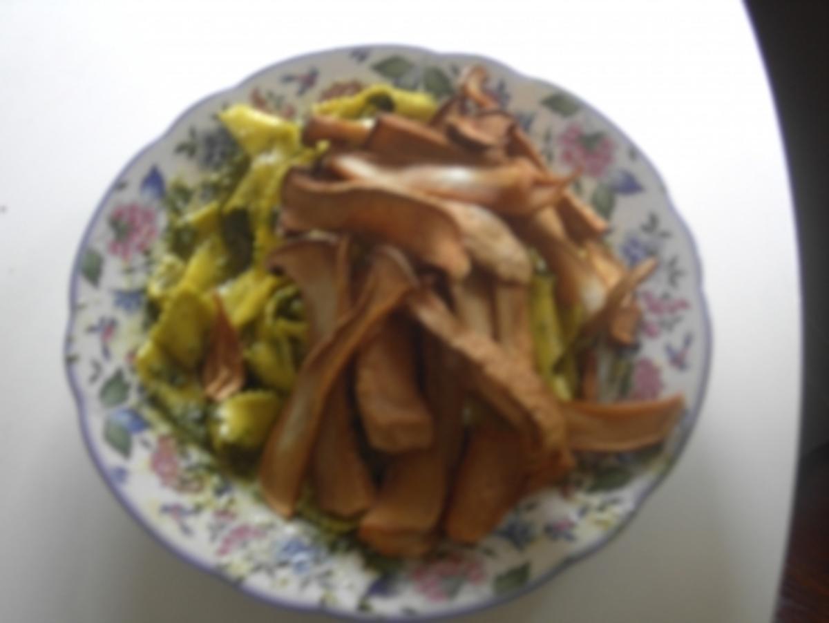 Vegetarisch - Nudeln - Bandnudeln mit frittierten Pilzen - Rezept