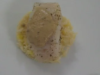 Rezept: Zanderfilet an Nusssoße mit Apfelreis Zanderfilet an Nusssoße mit Apfelreis - Rezept